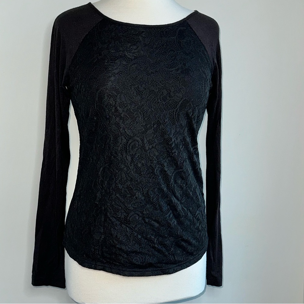 Kenneth Cole Black Long-Sleeve Lace-Front Top